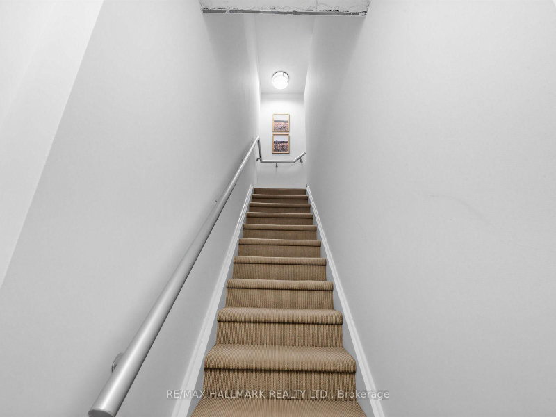 728 - 333 Adelaide Street E