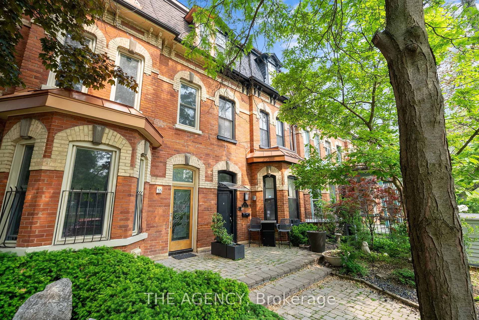 31 Rose Avenue • Toronto, ON photo 1