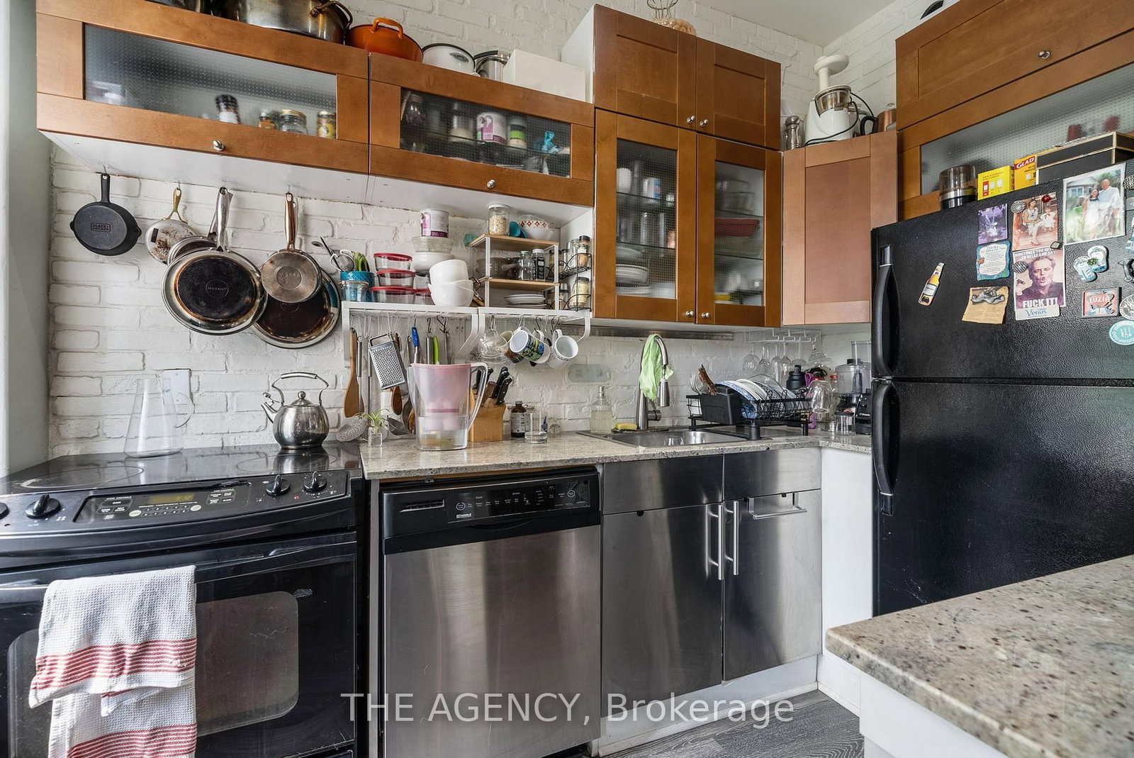 31 Rose Avenue • Toronto, ON photo 13