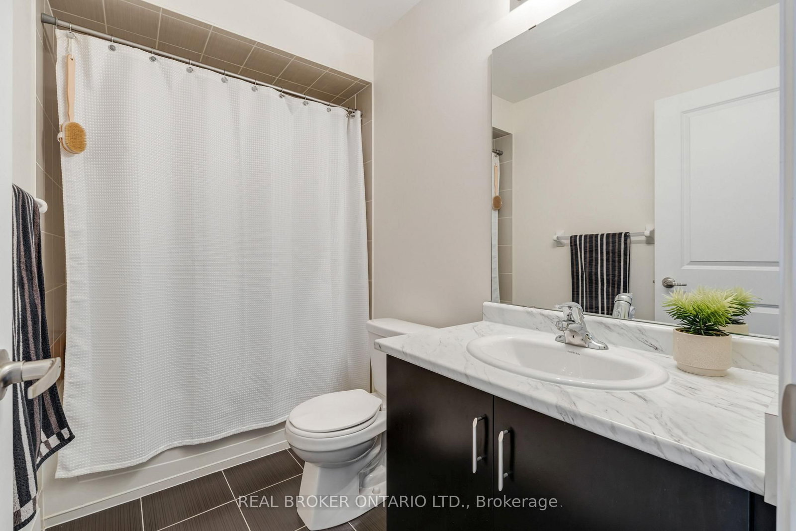 7 Kenneth Wood Crescent • Toronto, ON photo 27