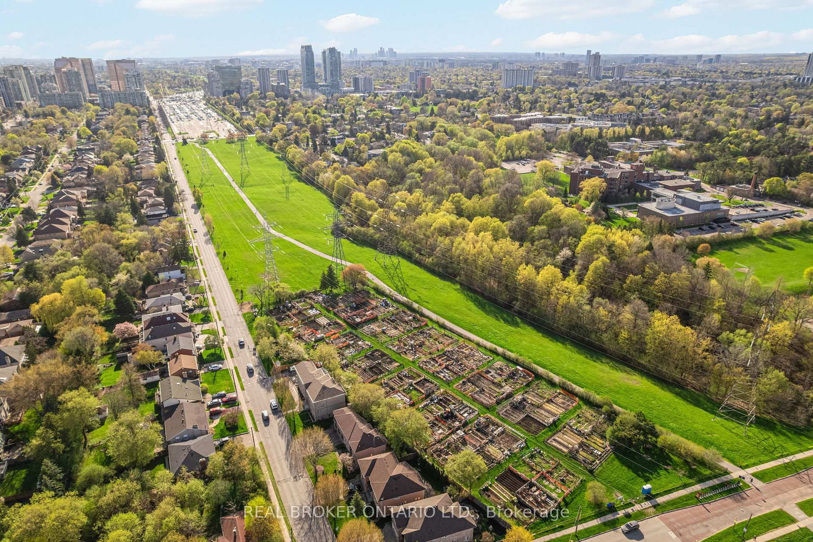 7 Kenneth Wood Crescent • Toronto, ON photo 43