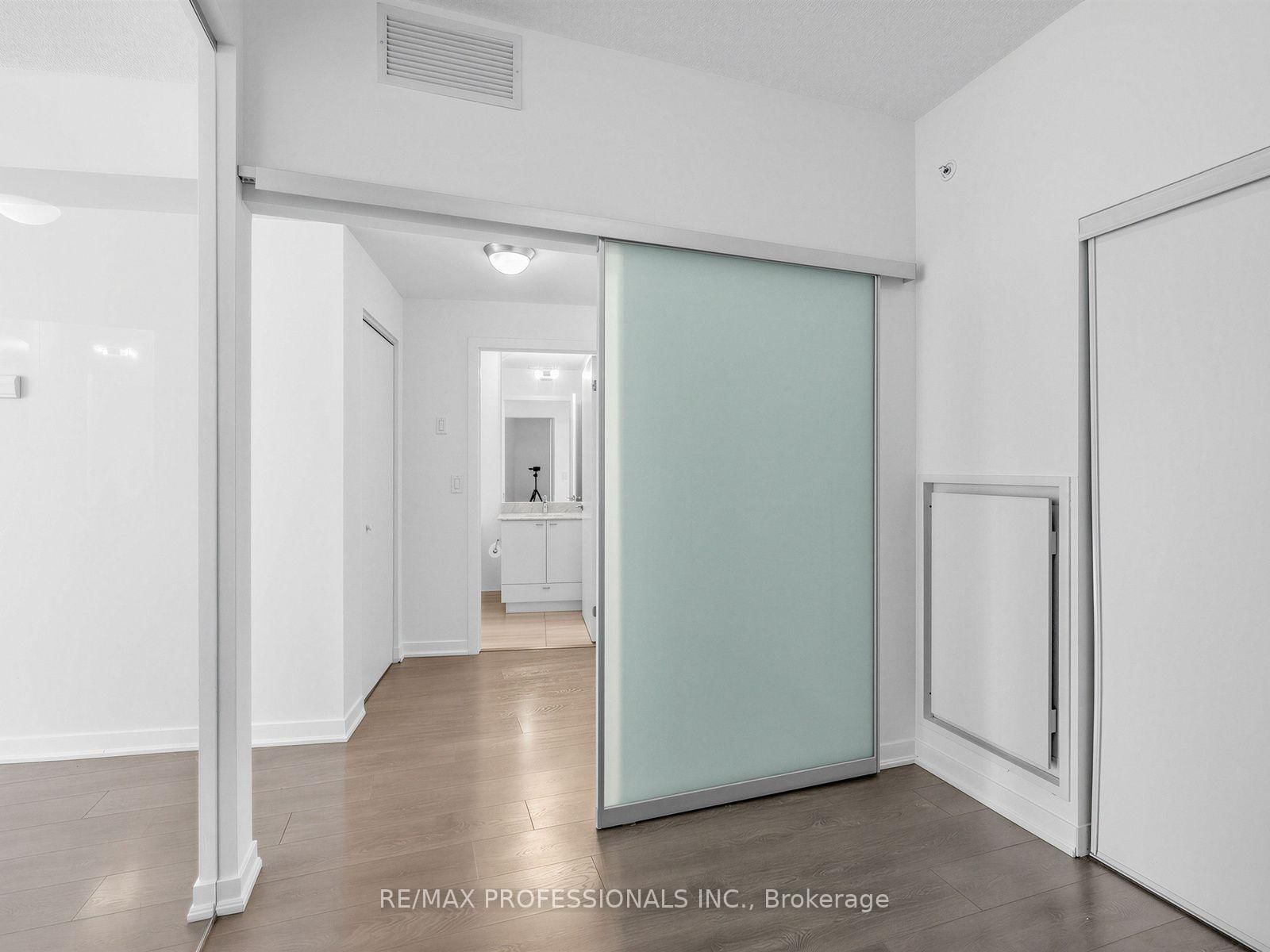 51 East Liberty Street • #606 • Toronto, ON photo 25