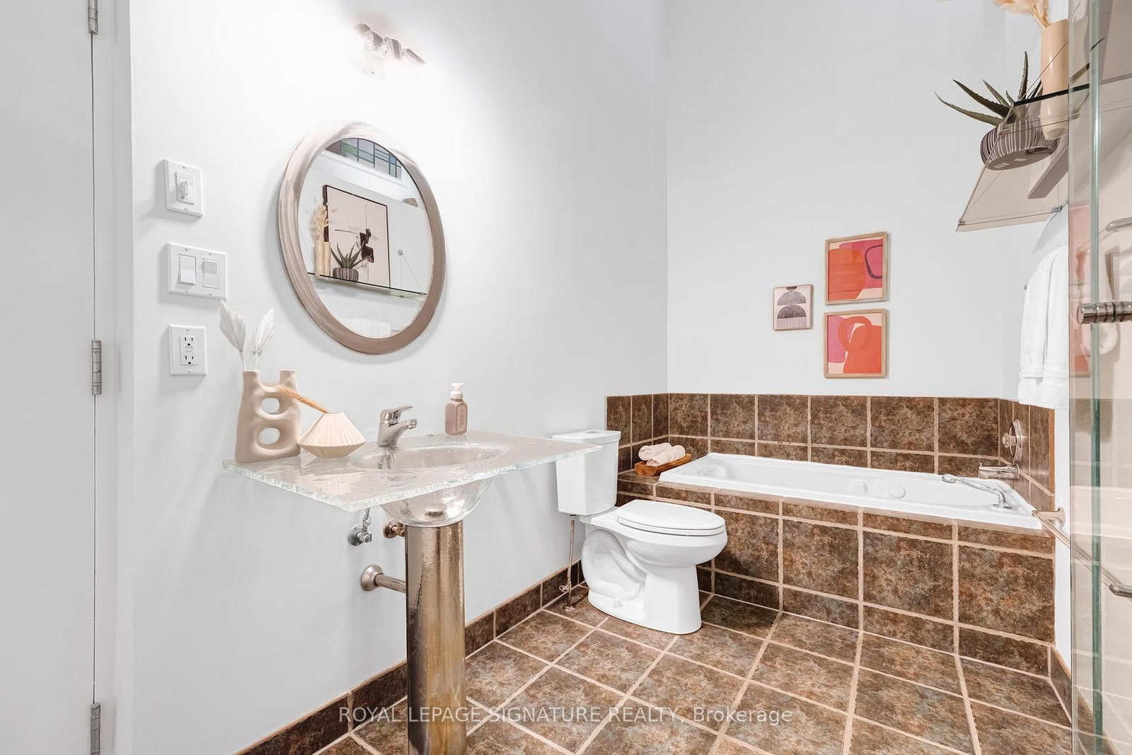 676 Richmond Street W • #108 • Toronto, ON photo 20