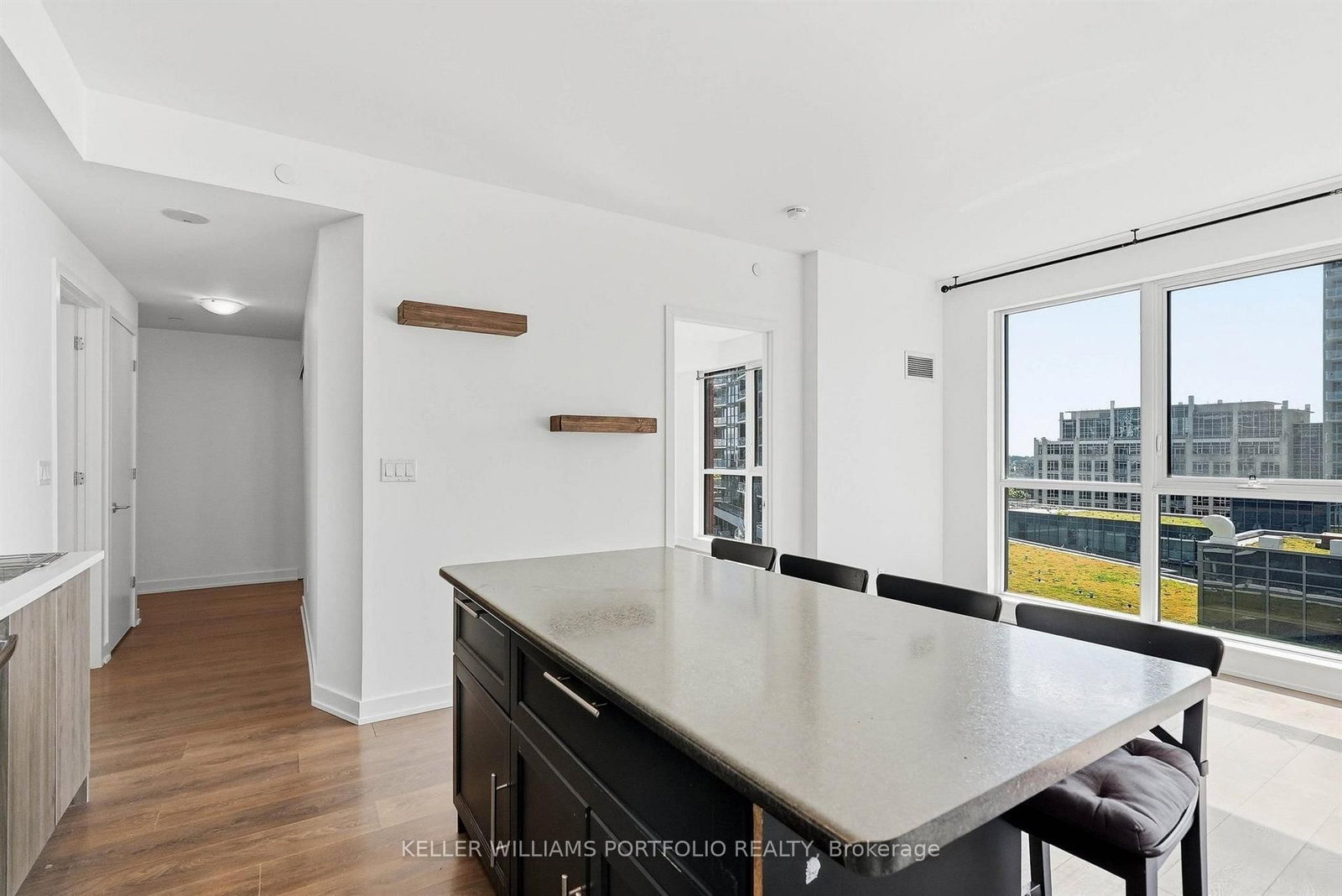 50 Bruyeres Mews • #1009 • Toronto, ON photo 19
