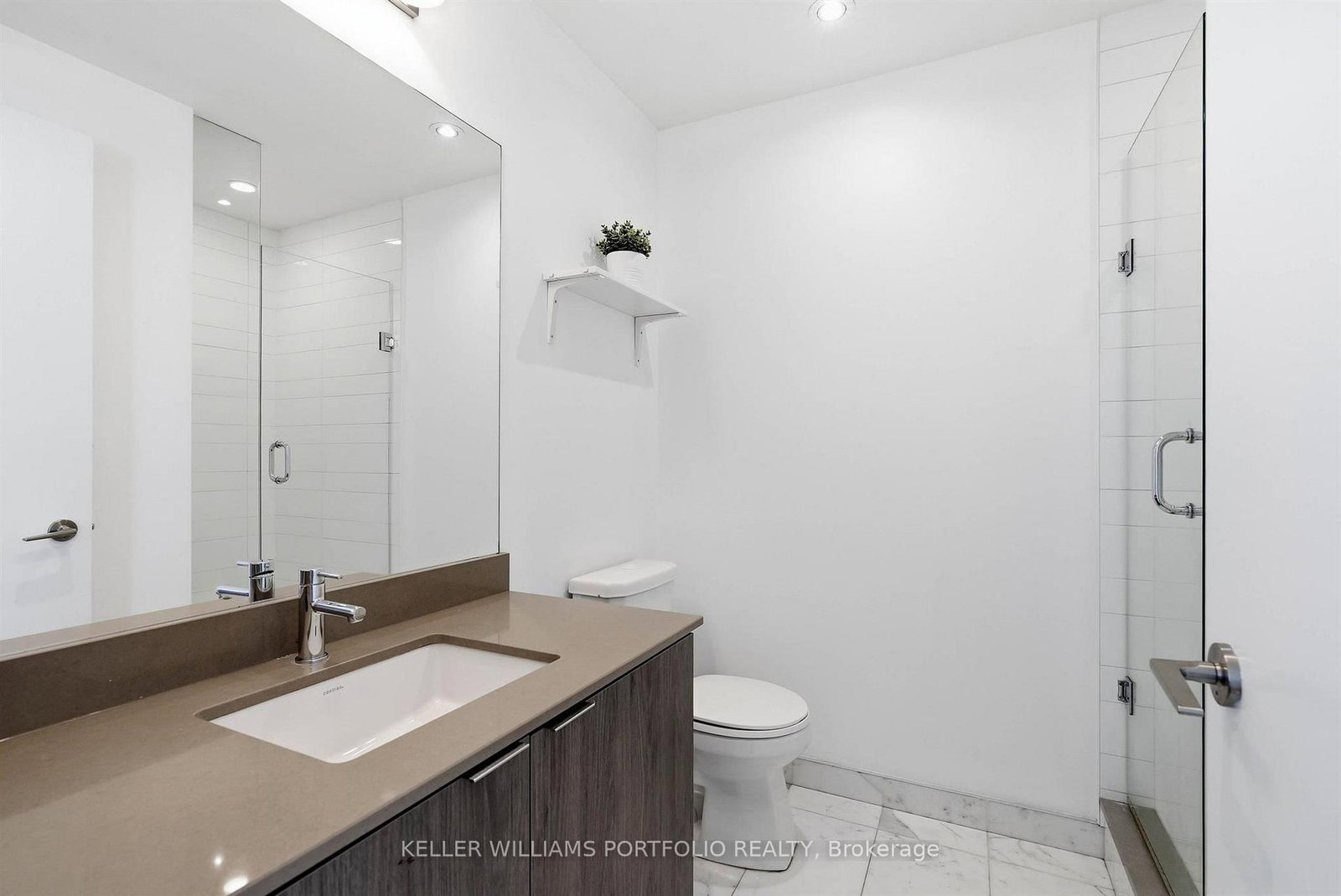 50 Bruyeres Mews • #1009 • Toronto, ON photo 29
