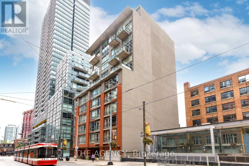 902 - 36 Charlotte Street