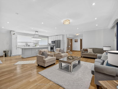 3 Glen Rush Toronto,ON M5N 2T2 — Photo 11