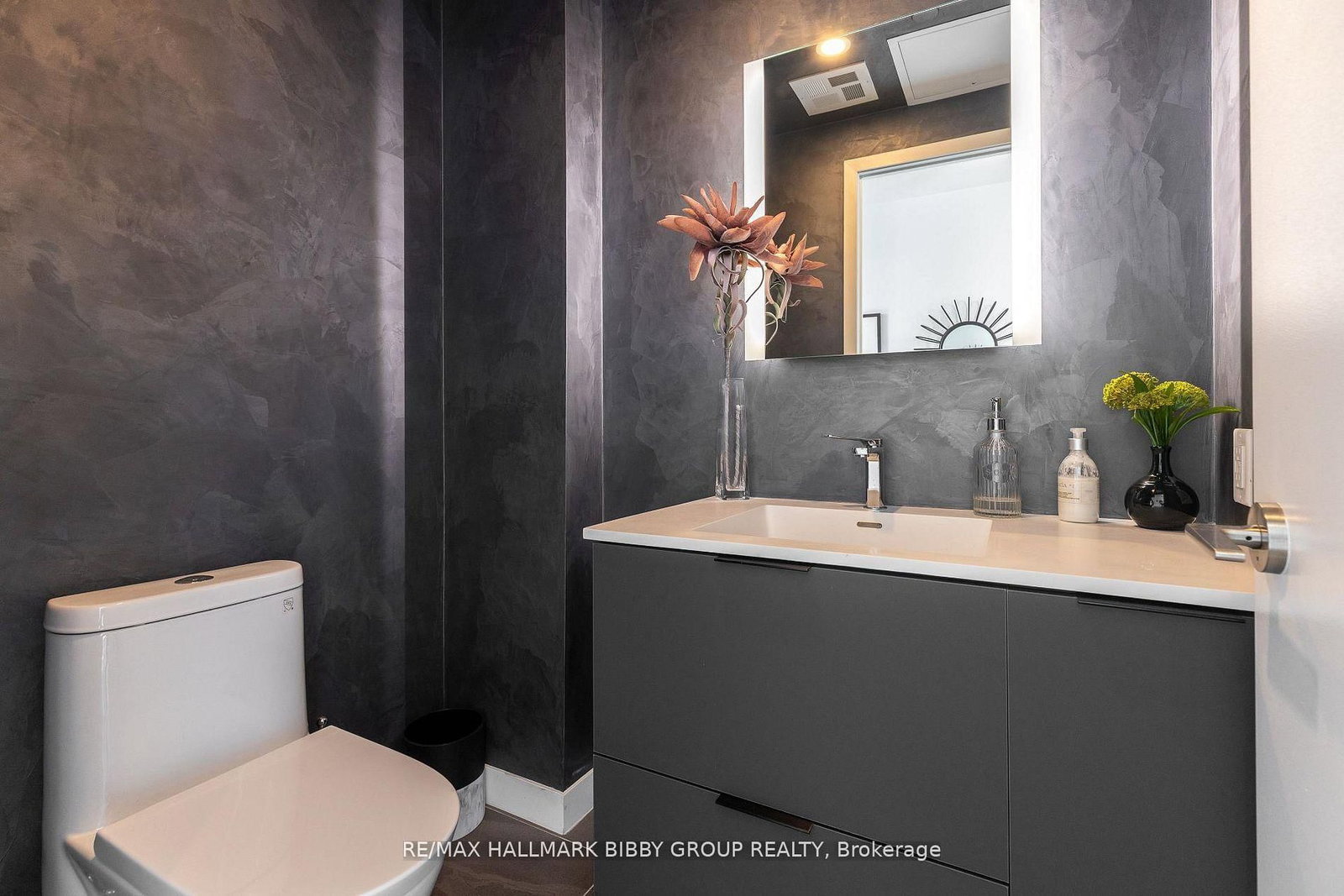 185 Alberta Avenue • #1105 • Toronto, ON photo 32