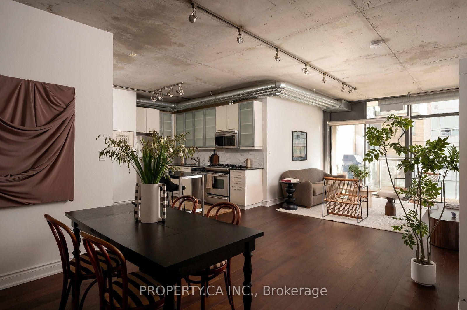 Property at 533 Richmond