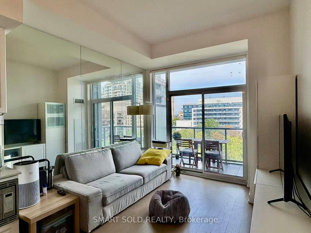 603 - 7 Kenaston Gardens 5