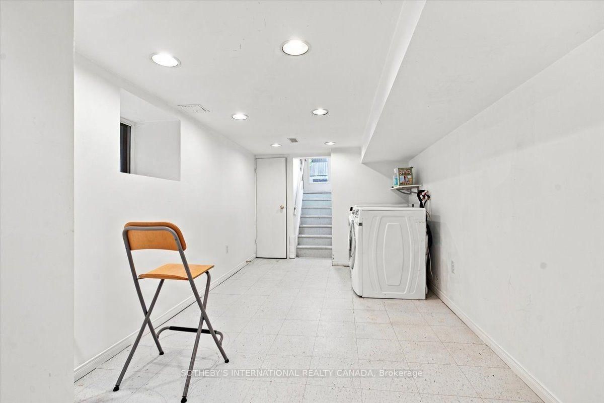334 Albany Avenue • Toronto, ON photo 28