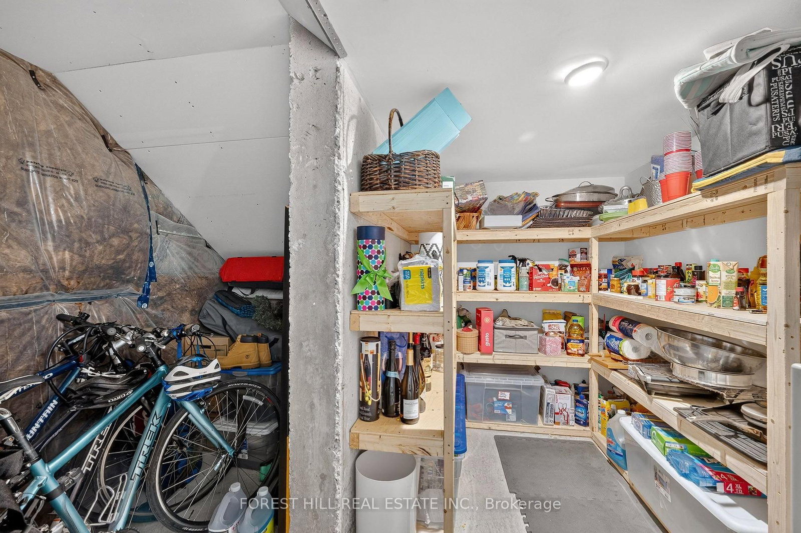 353 Dupont Street • Toronto, ON photo 29