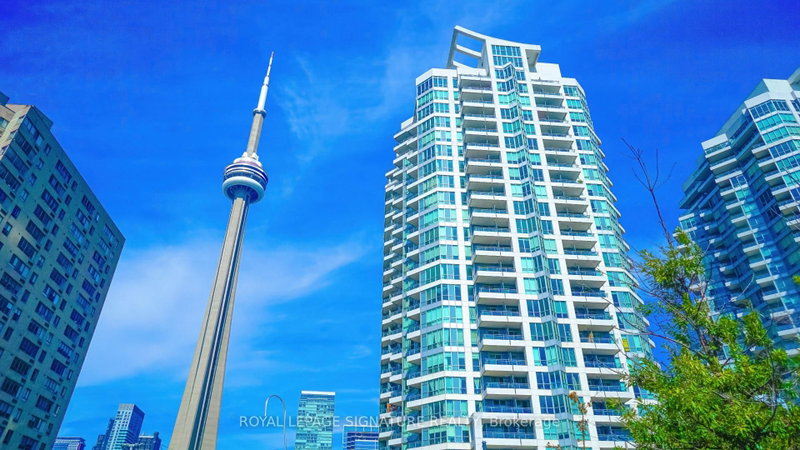 1726 - 230 Queens Quay W