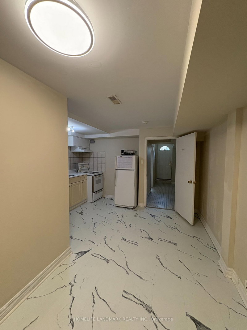 Bsmt #1 - 62 Cresthaven Drive