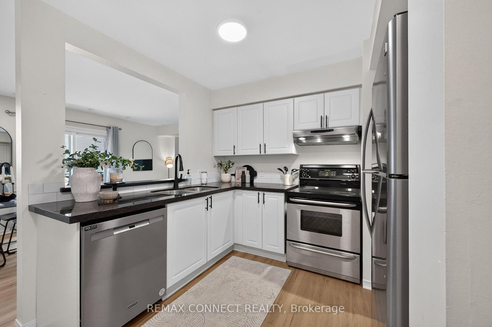 7B Crawford Street • Toronto, ON photo 16