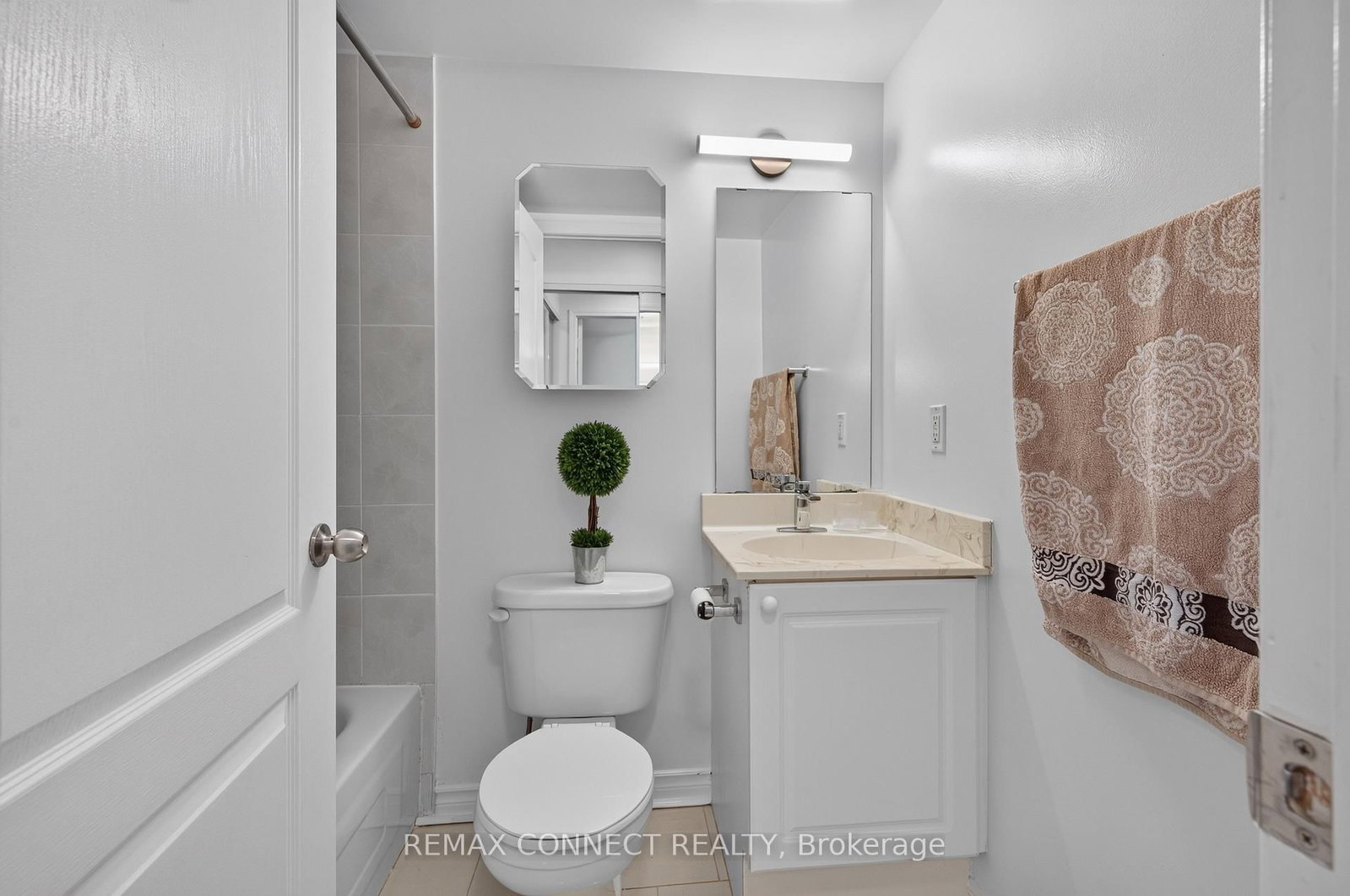 7B Crawford Street • Toronto, ON photo 26