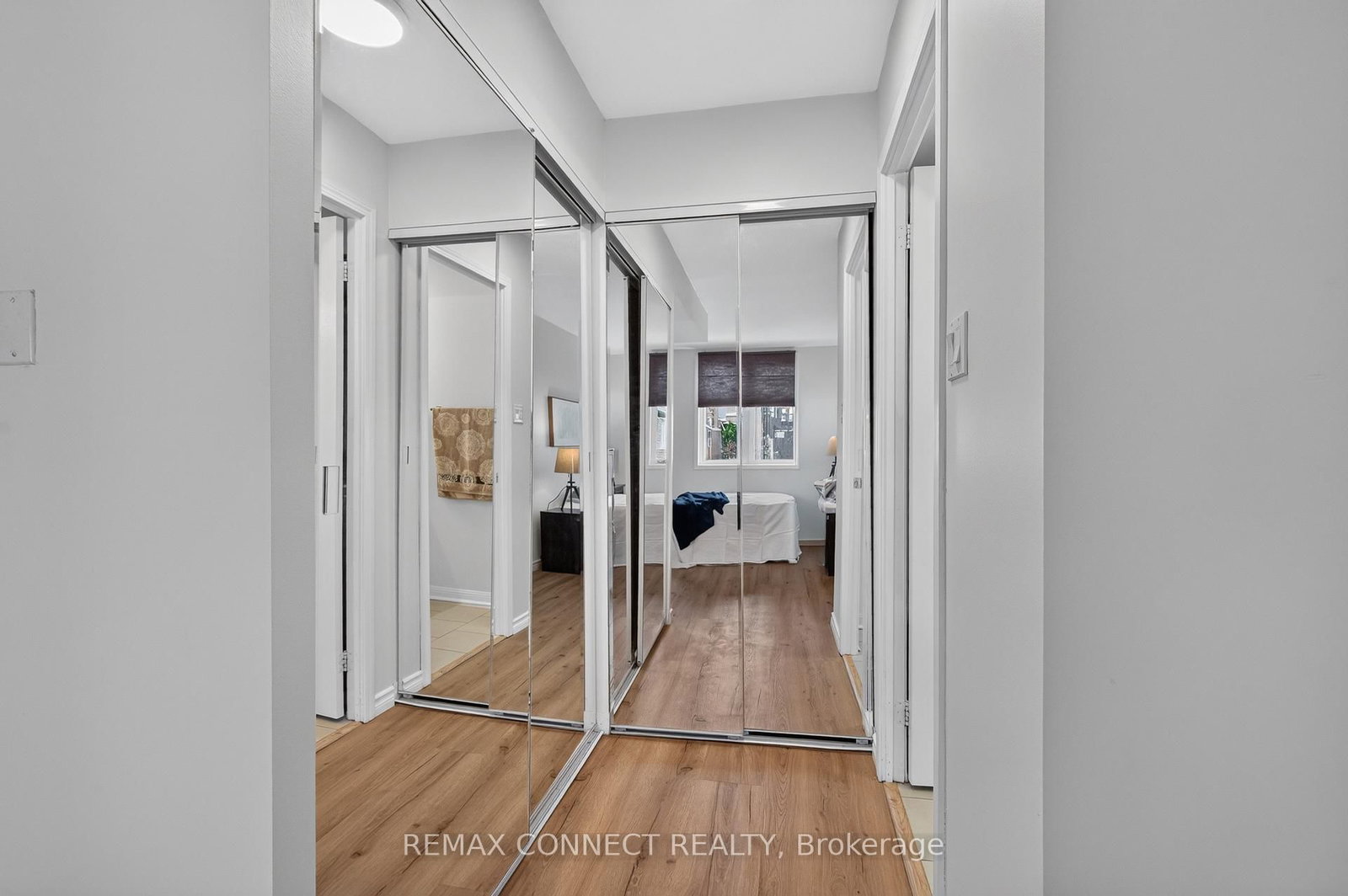 7B Crawford Street • Toronto, ON photo 28