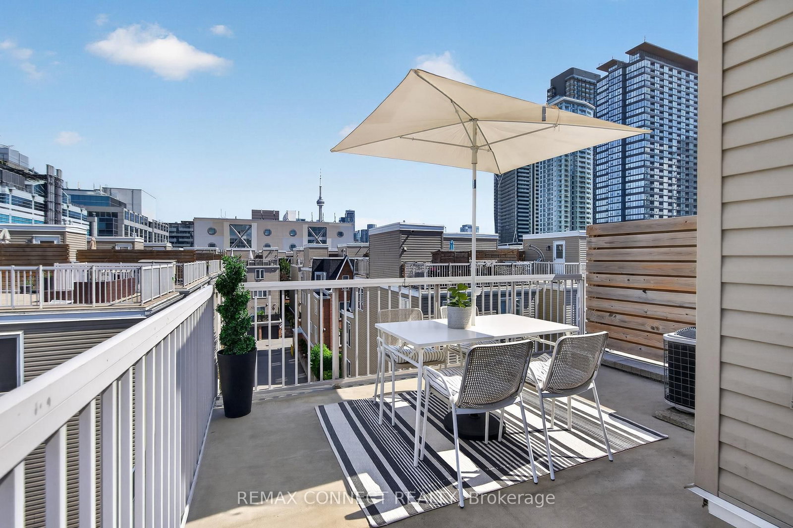 7B Crawford Street • Toronto, ON photo 29