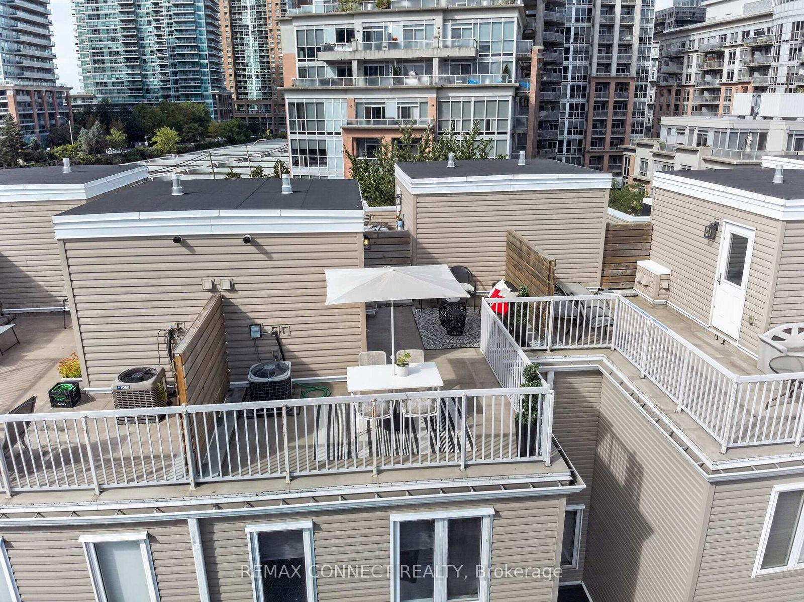 7B Crawford Street • Toronto, ON photo 36