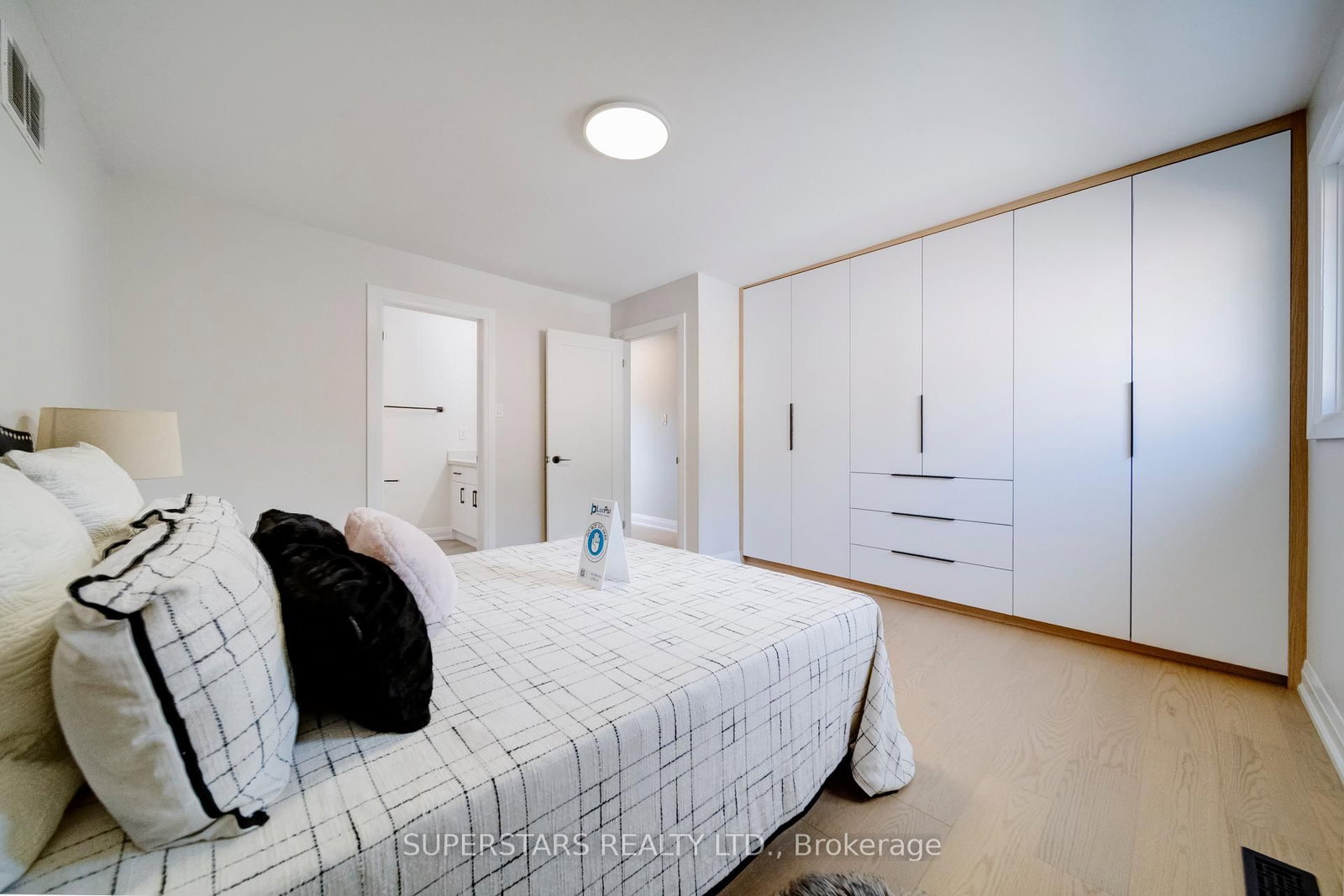 20 Paynter Drive • Toronto, ON photo 29