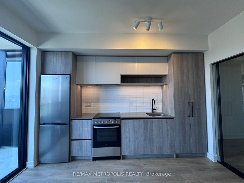 1418 - 181 STERLING Road