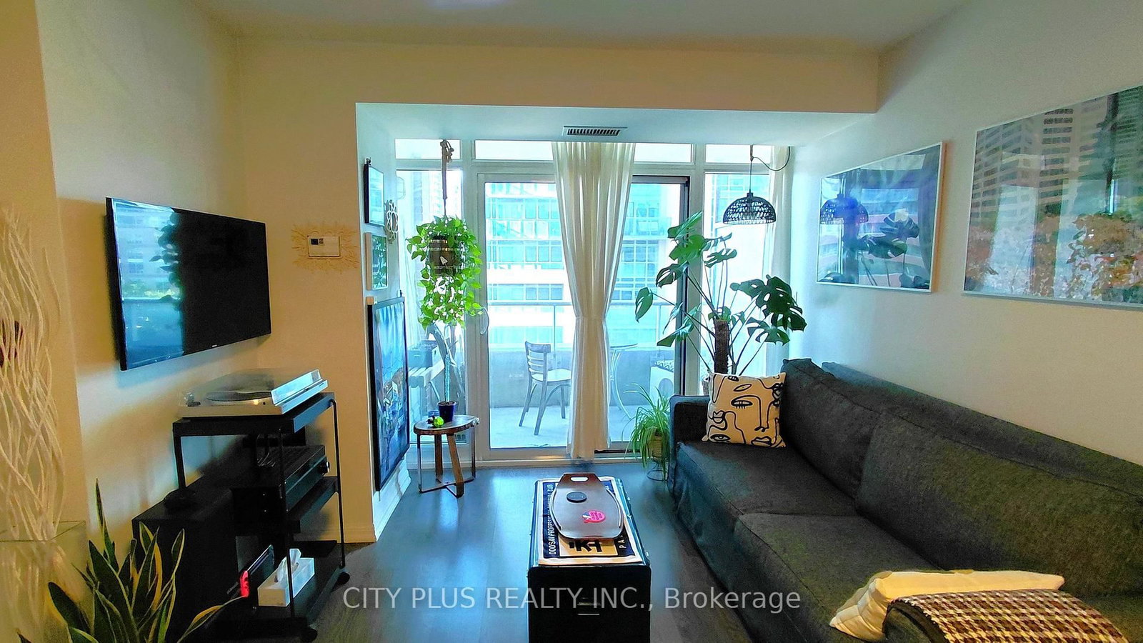 Property at 85 East Liberty