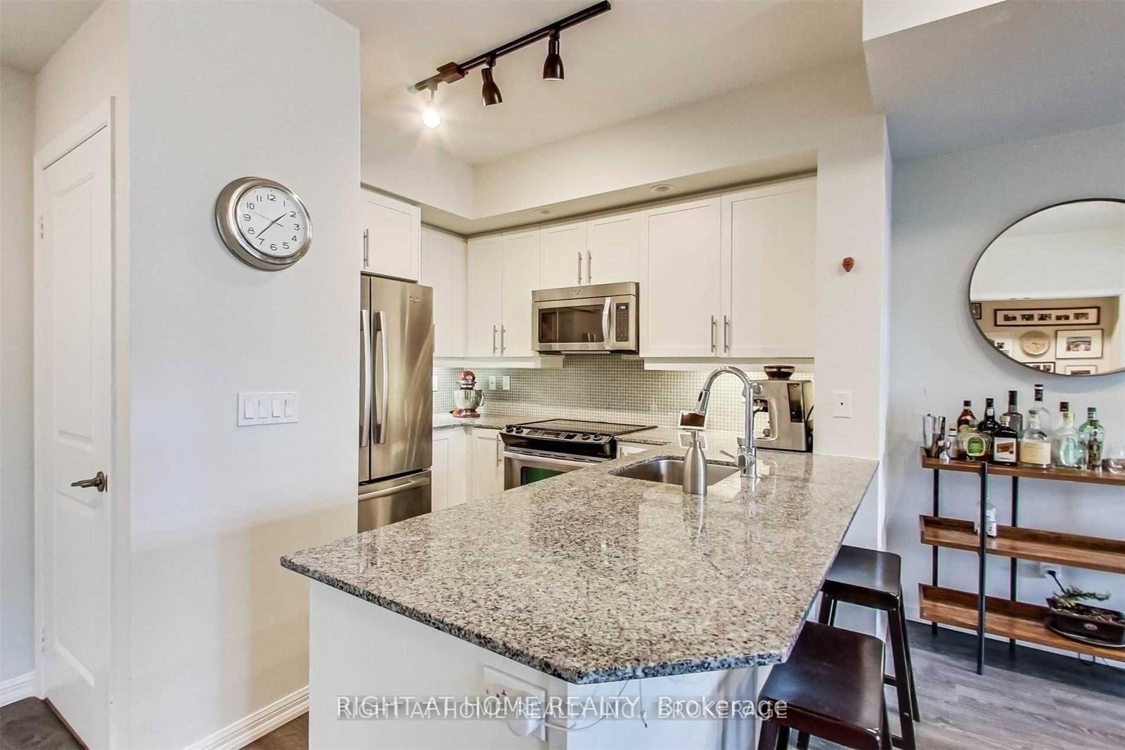 75 East Liberty Street • #2401 • Toronto, ON photo 9