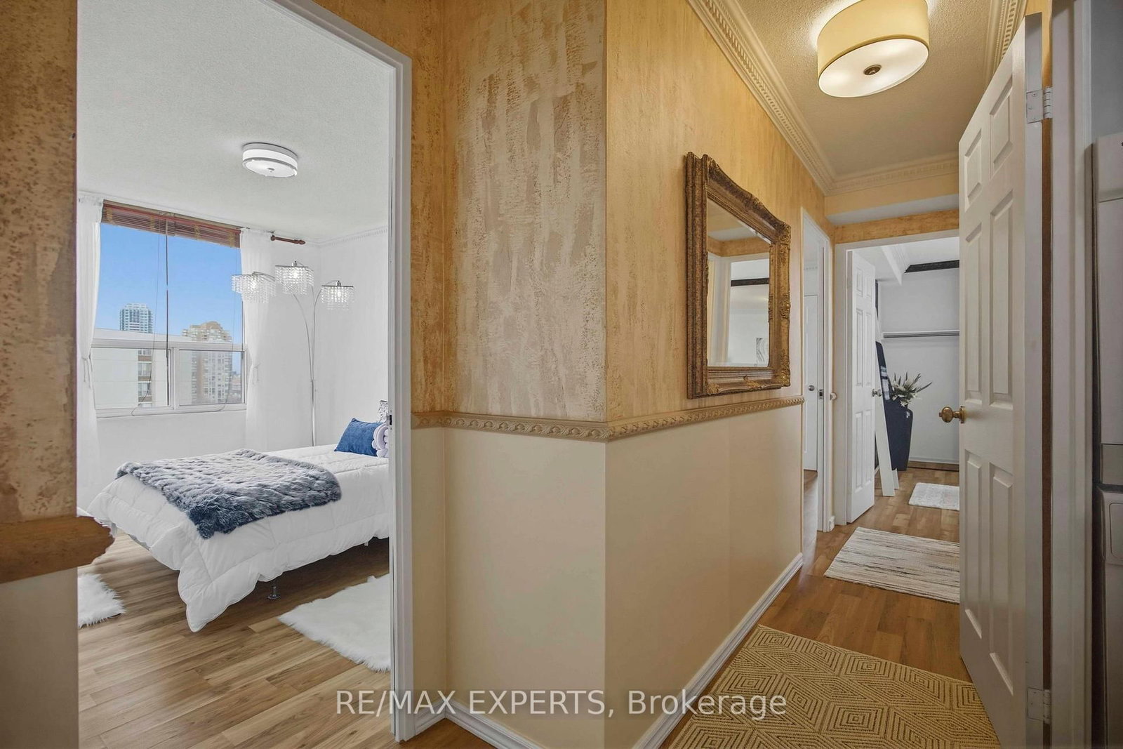5 Shady Golfway • #1417 • Toronto, ON photo 15
