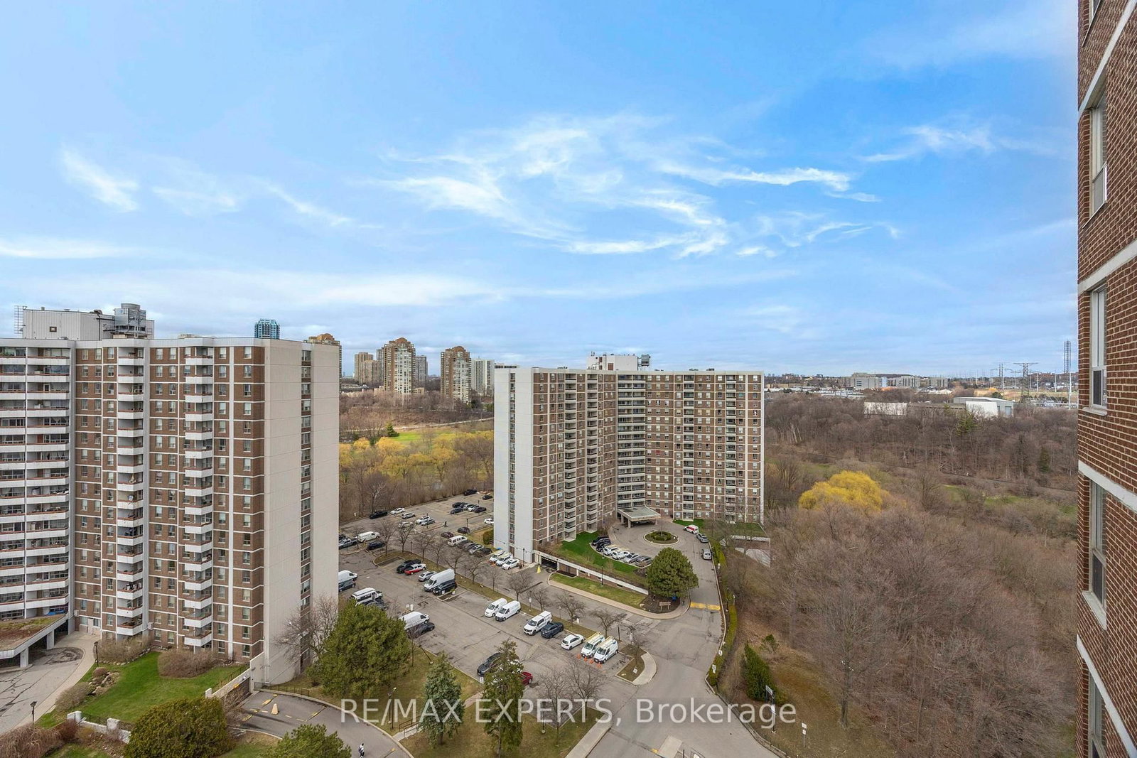 5 Shady Golfway • #1417 • Toronto, ON photo 28