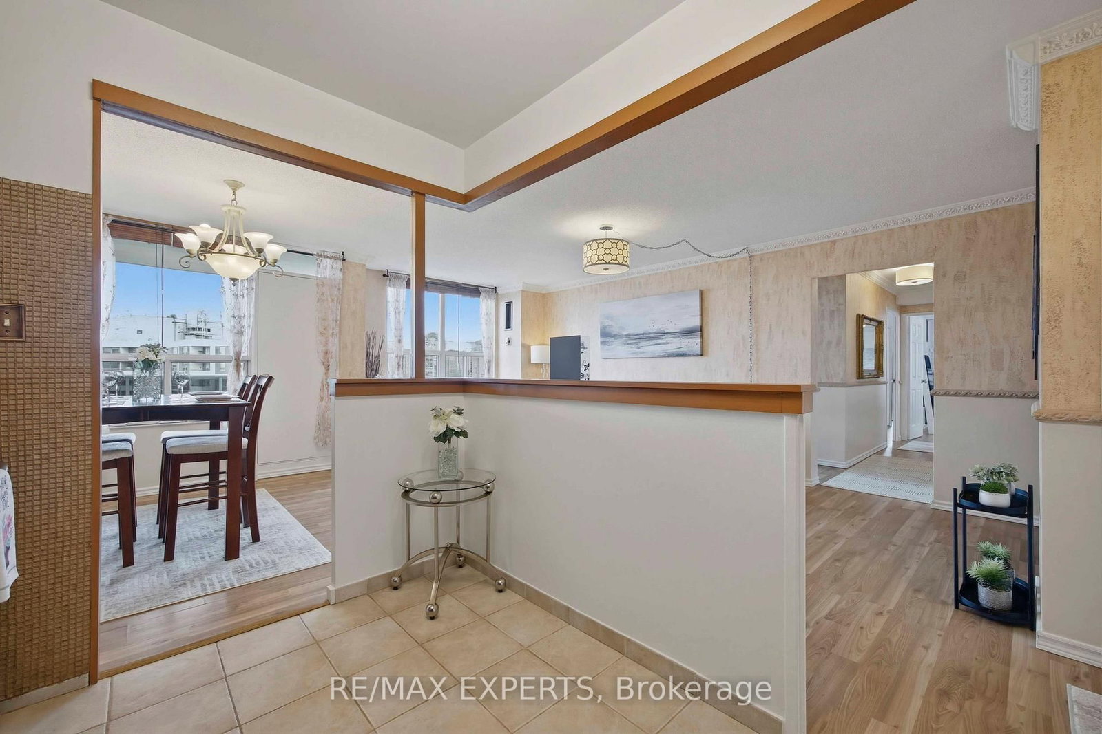 5 Shady Golfway • #1417 • Toronto, ON photo 8