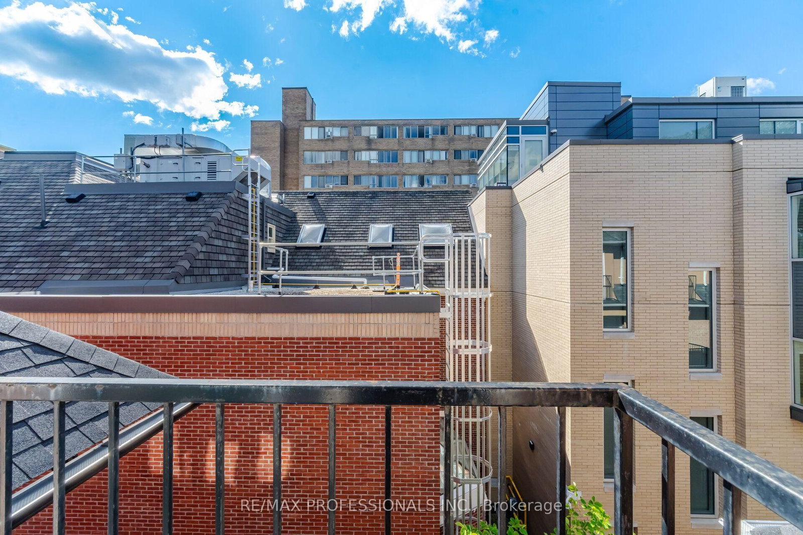 228 St George Street • #10 • Toronto, ON photo 25