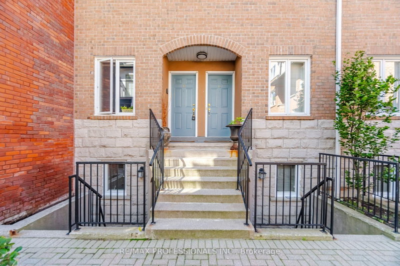10 - 228 St George Street