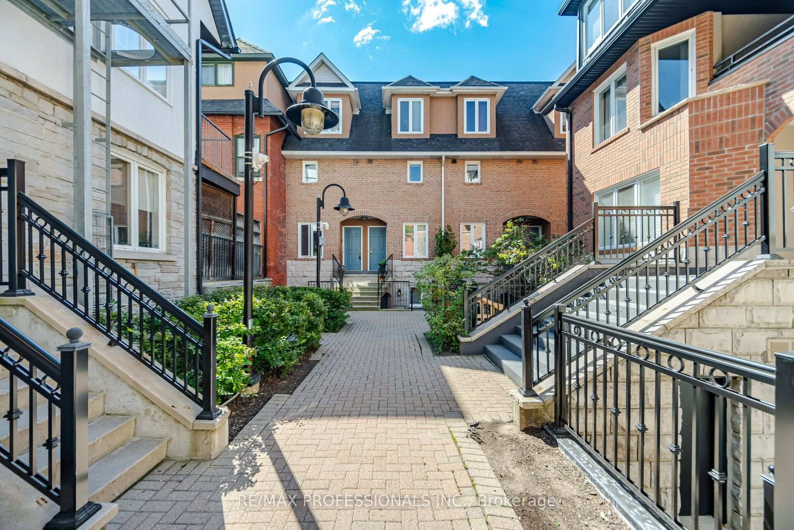 228 St George Street • #10 • Toronto, ON photo 36