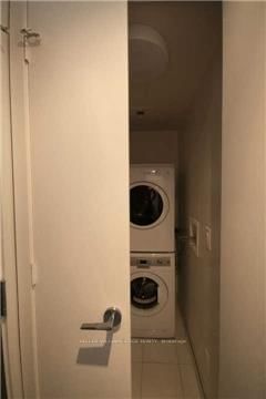 408 - 101 Charles Street E