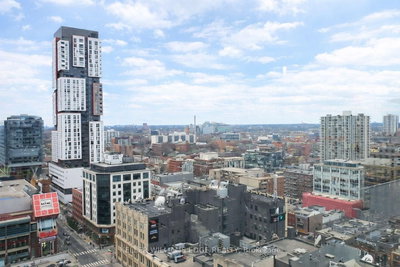 30 Nelson Toronto,ON M5V 0H4 — Photo 1