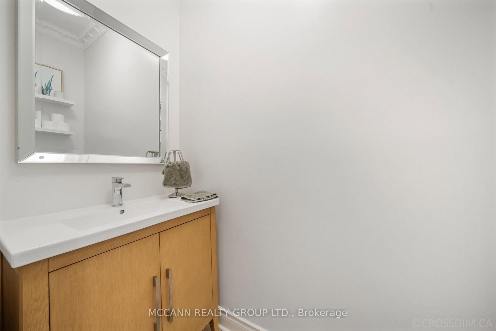 75 Haddington Avenue • Toronto, ON photo 18