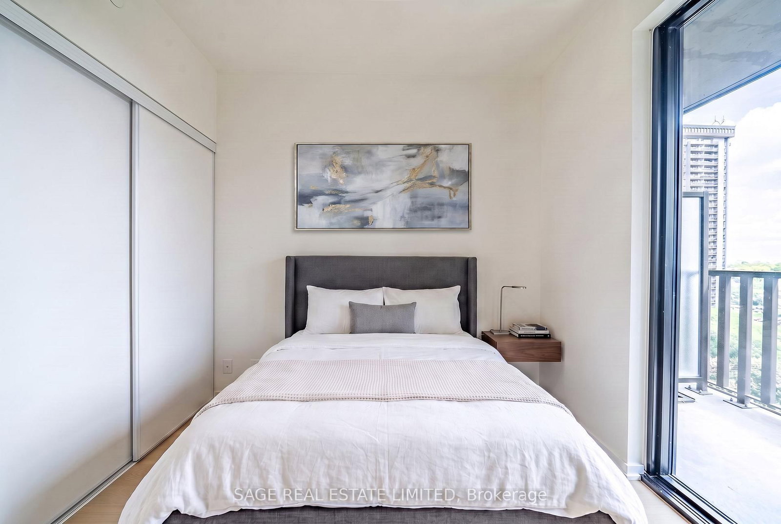 109 Erskine Avenue • #1007 • Toronto, ON photo 10