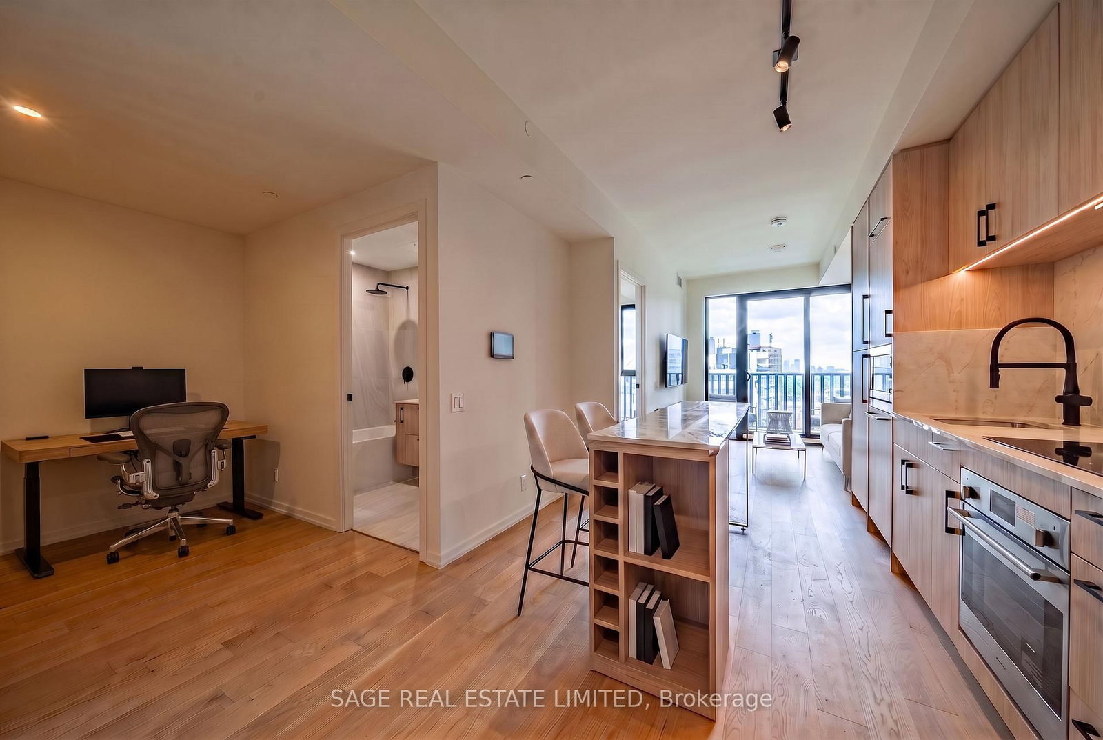 109 Erskine Avenue • #1007 • Toronto, ON photo 4