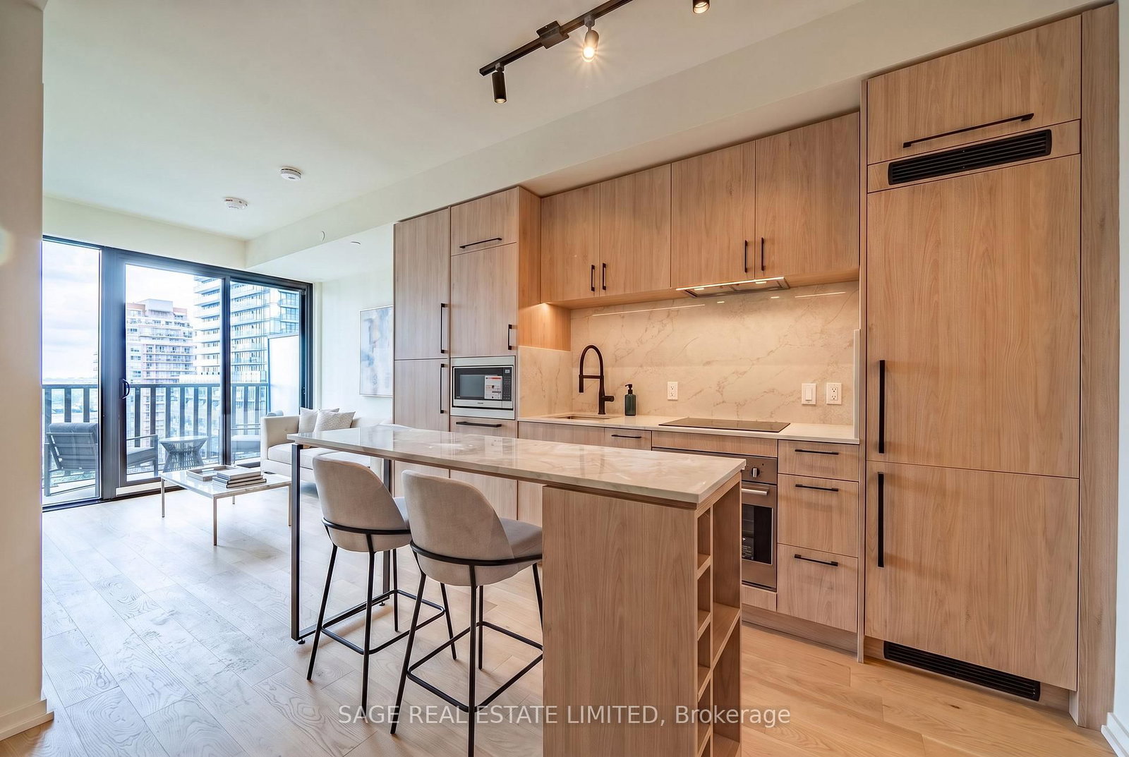 109 Erskine Avenue • #1007 • Toronto, ON photo 5