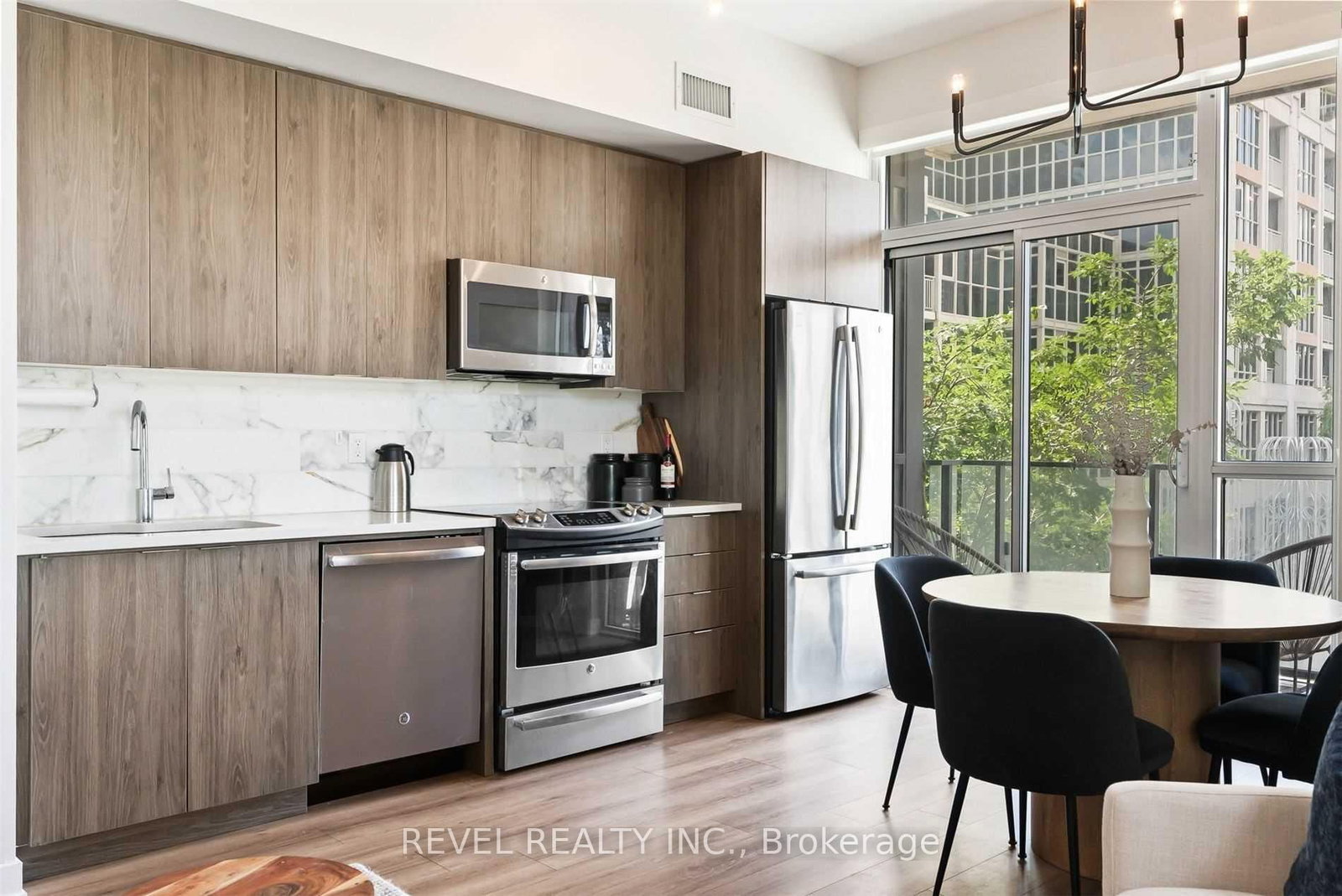 50 Bruyeres Mews • #215 • Toronto, ON photo 8