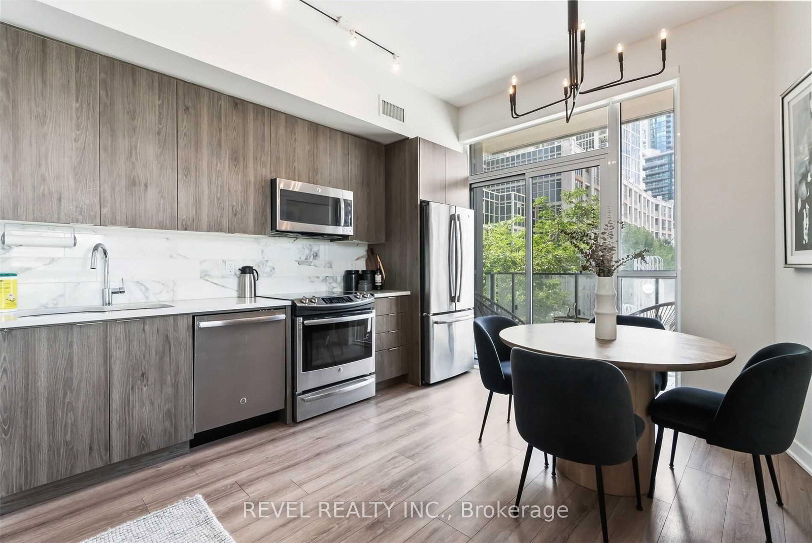 50 Bruyeres Mews • #215 • Toronto, ON photo 9