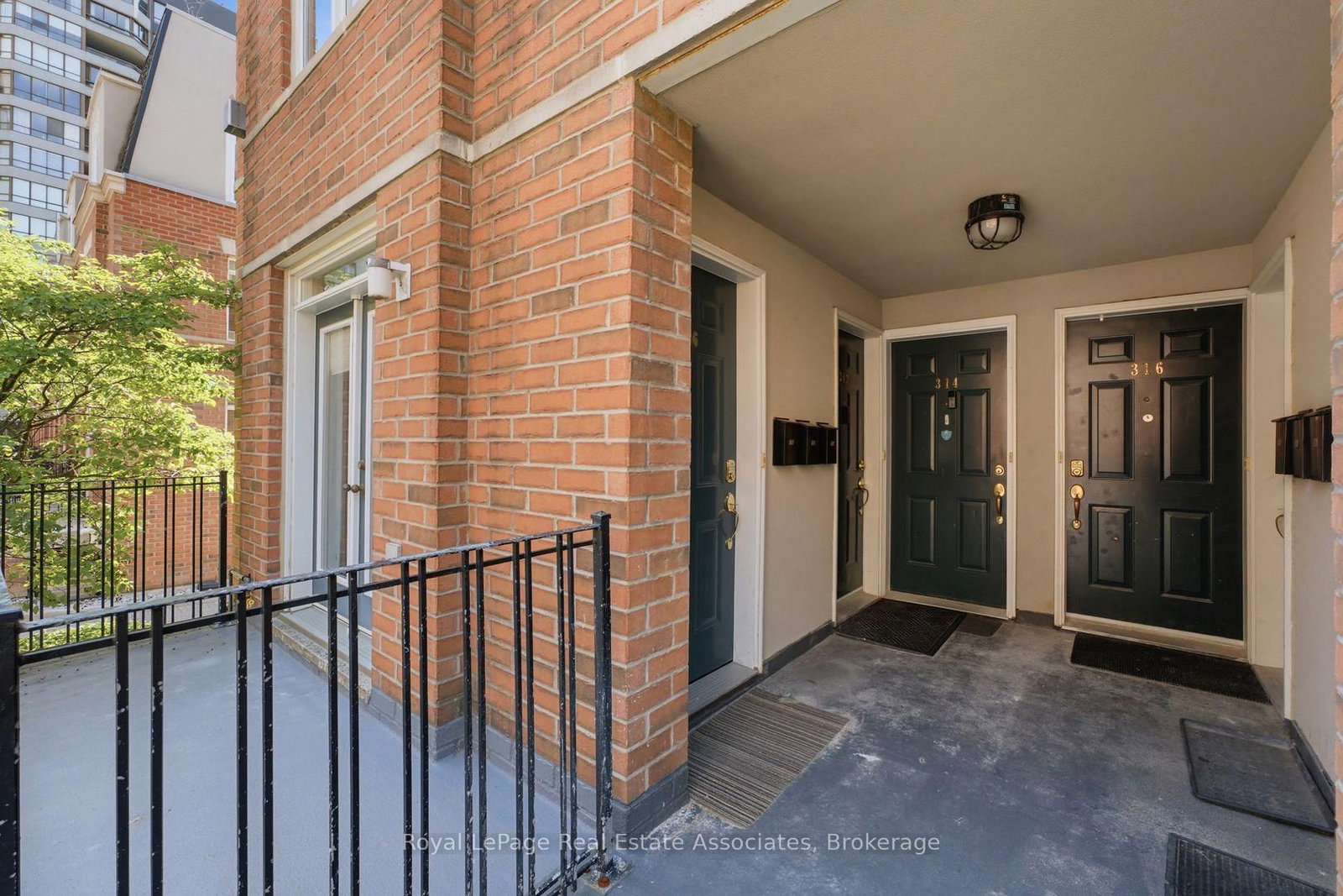 415 Jarvis Street • #206 • Toronto, ON photo 21