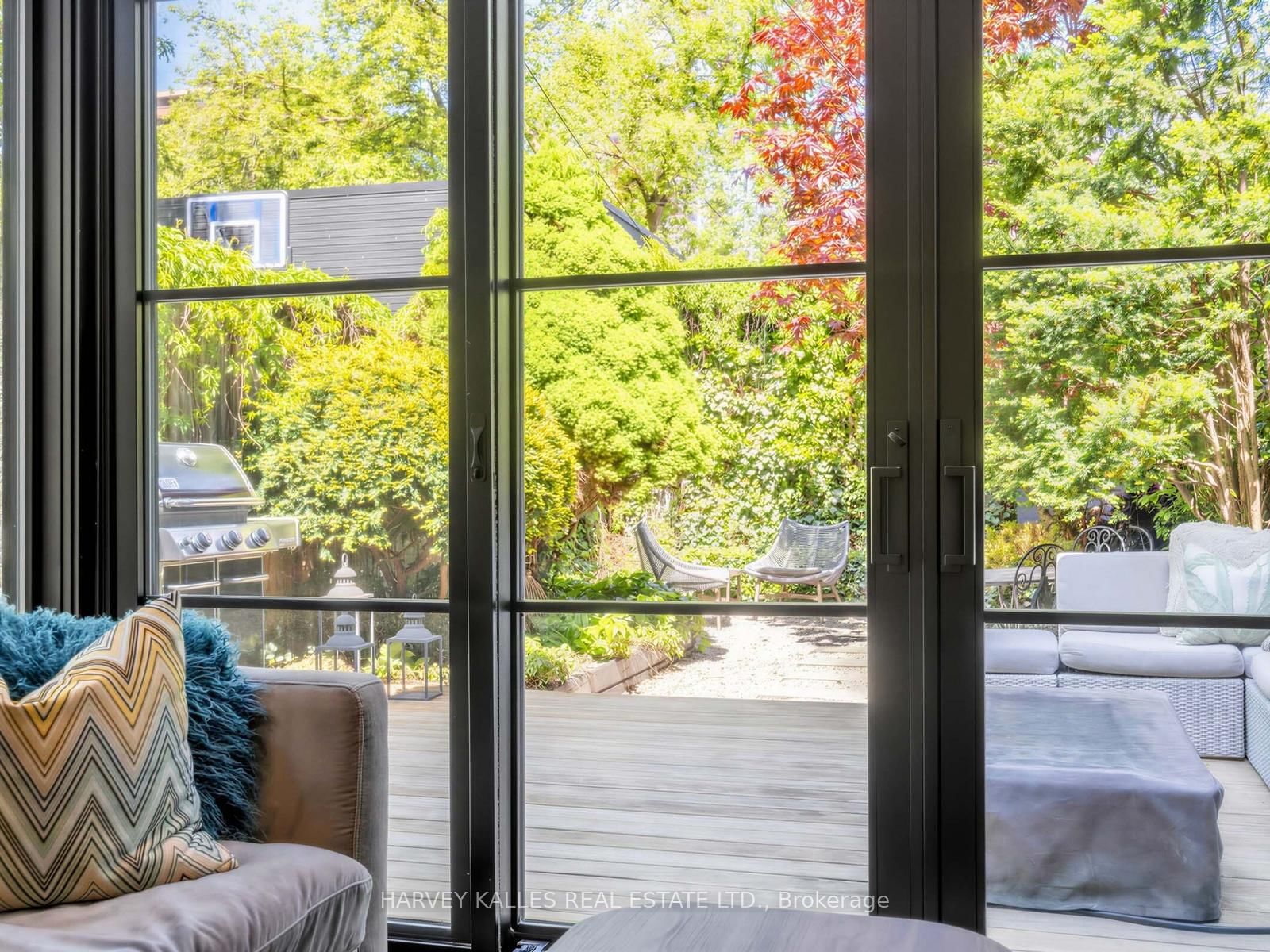 285 Brunswick Avenue • Toronto, ON photo 17