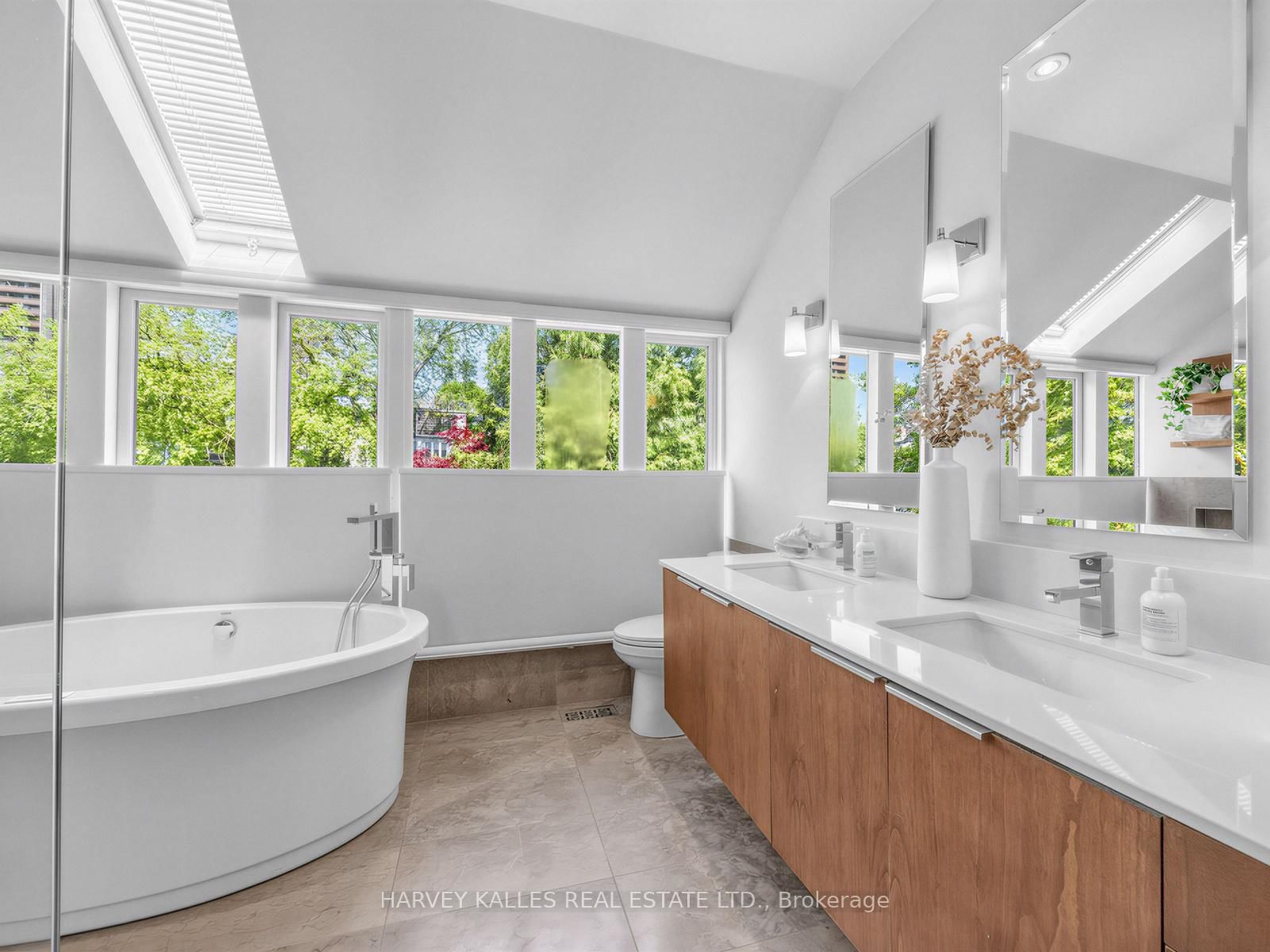 285 Brunswick Avenue • Toronto, ON photo 24