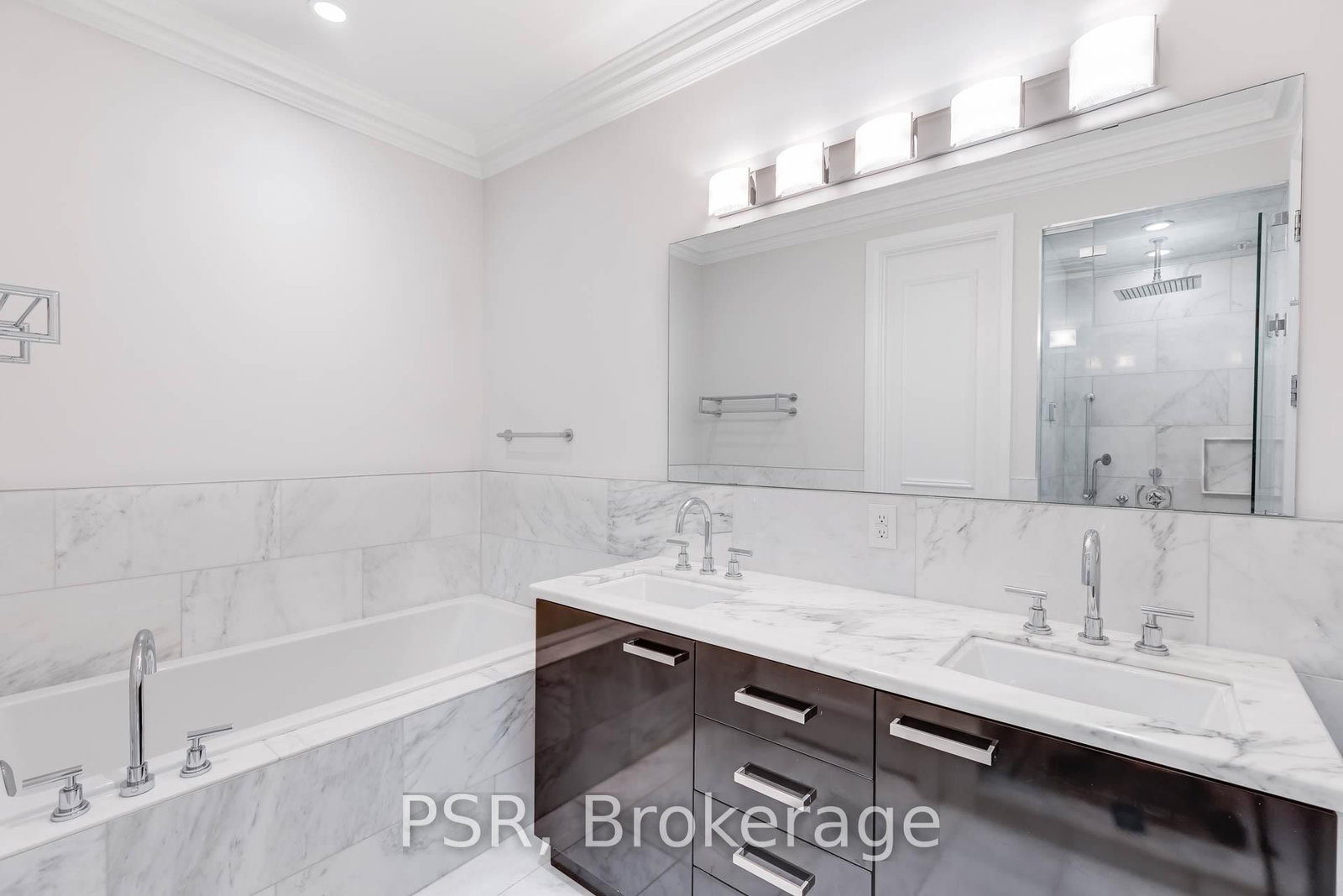 311 Bay Street • #4406 • Toronto, ON photo 7