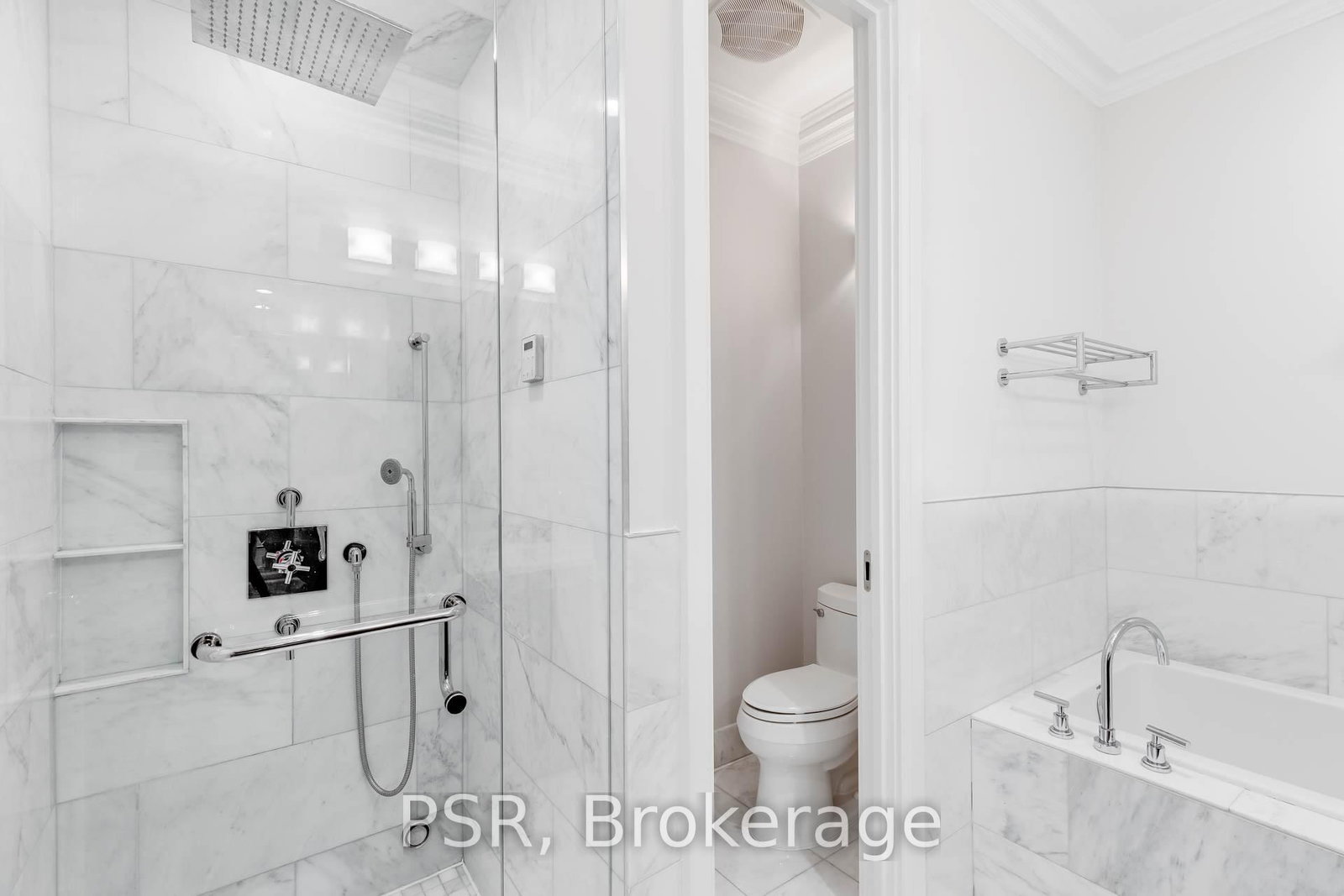 311 Bay Street • #4406 • Toronto, ON photo 9