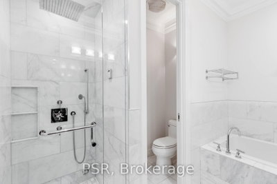 311 Bay Street • #4406 • Toronto, ON photo 9