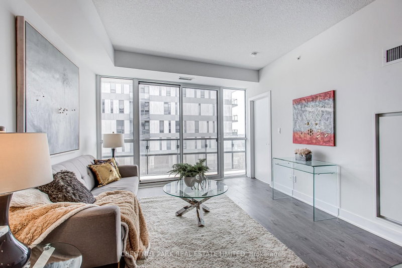 902 - 99 The Donway W