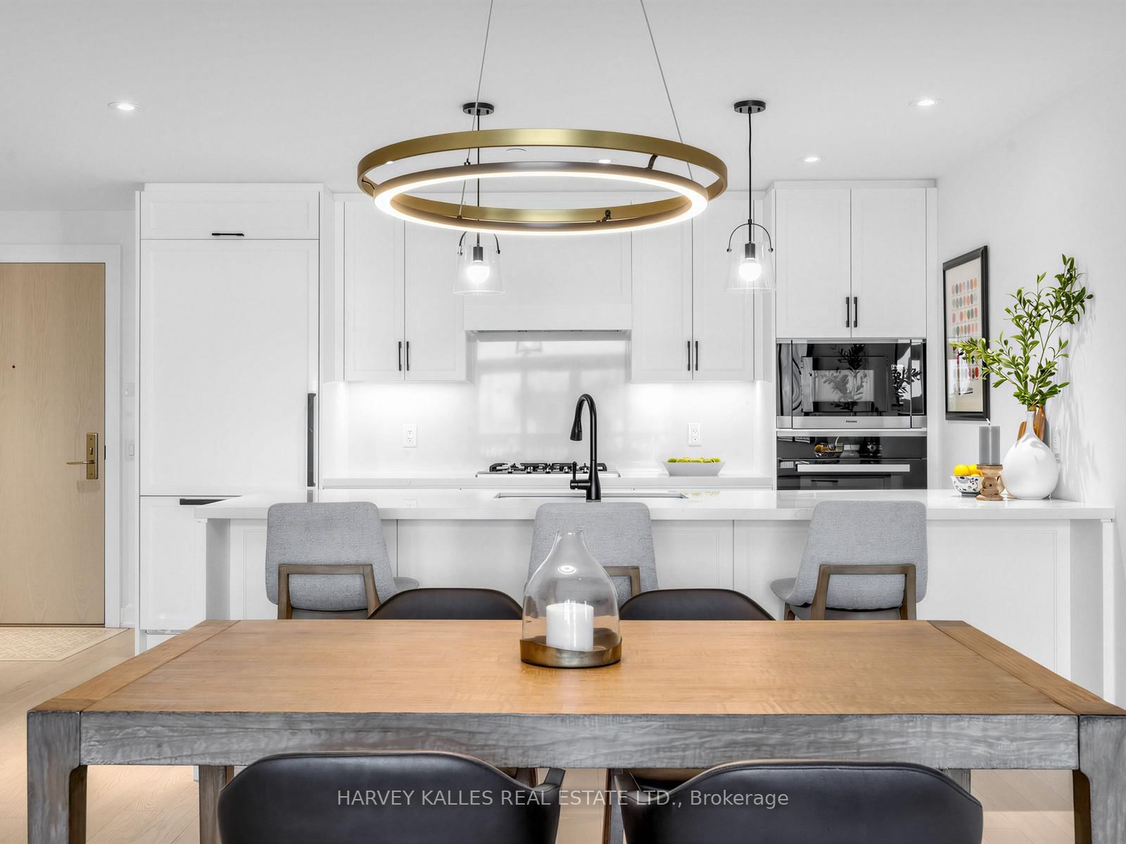 1 Strathgowan Avenue • #605 • Toronto, ON photo 5