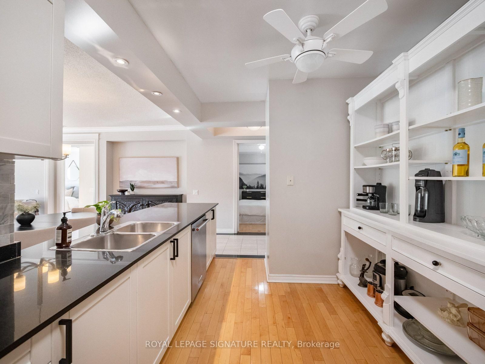 18 William Carson Crescent • #612 • Toronto, ON photo 13